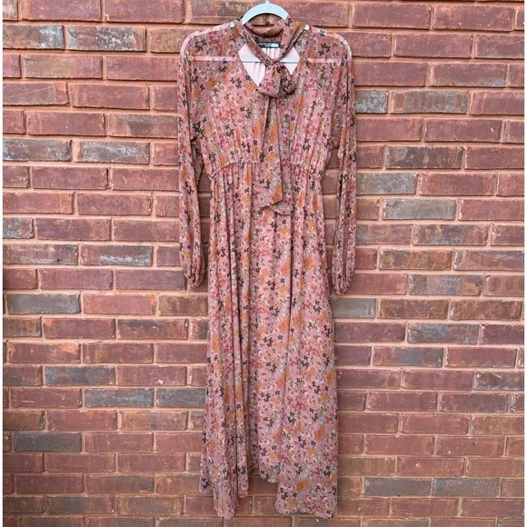 The Isabella Maternity Dress PIETRO BRUNELLI MATERNITY Medium Maxi Sheer Tie - Picture 2 of 7